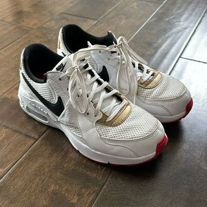 Nike Air Max Excee Sneakers Size 7